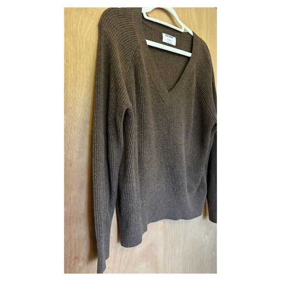 Old Navy SoSoft Cocoon Sweater - Picture 9 of 10